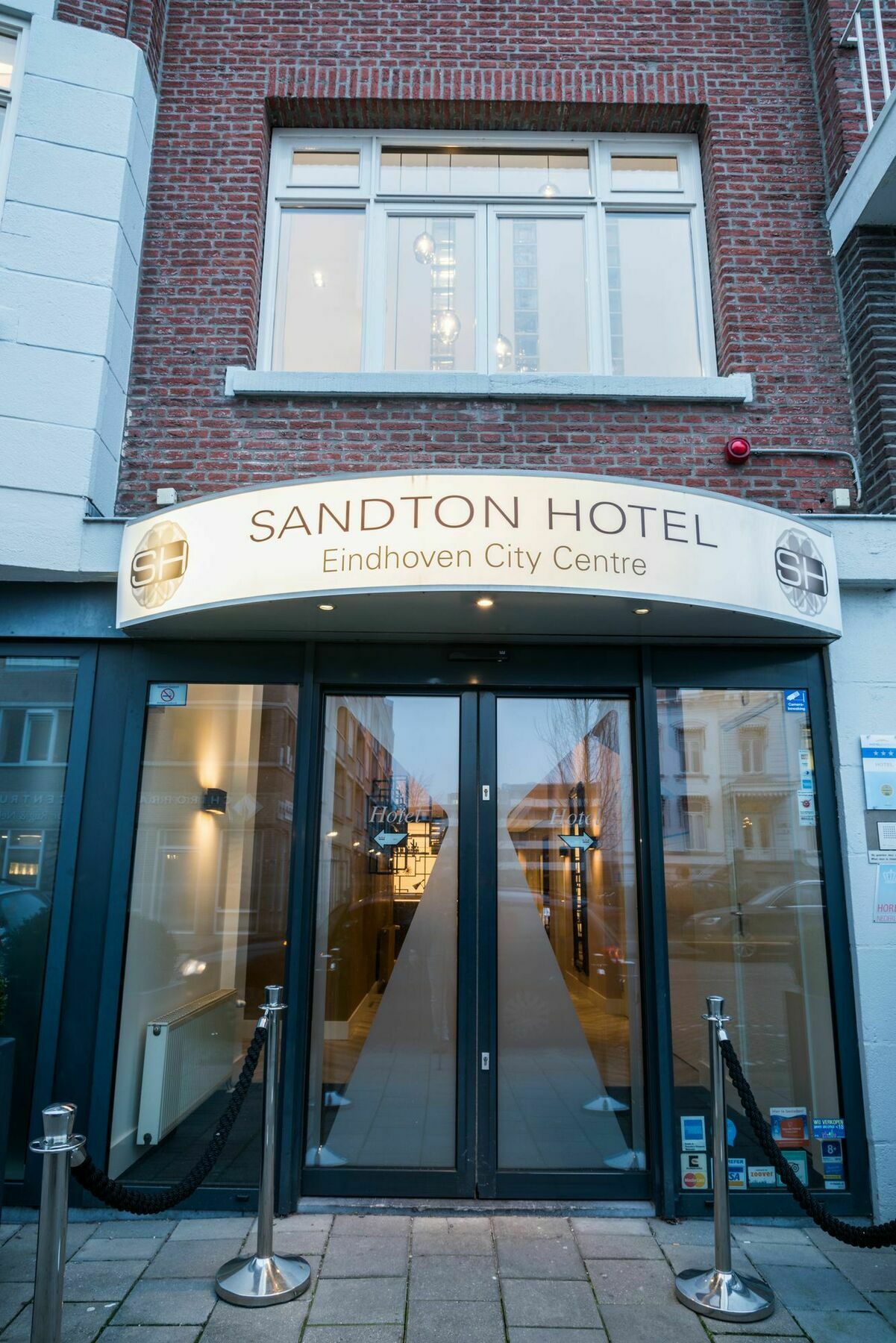 Sandton Eindhoven Centre Exterior foto